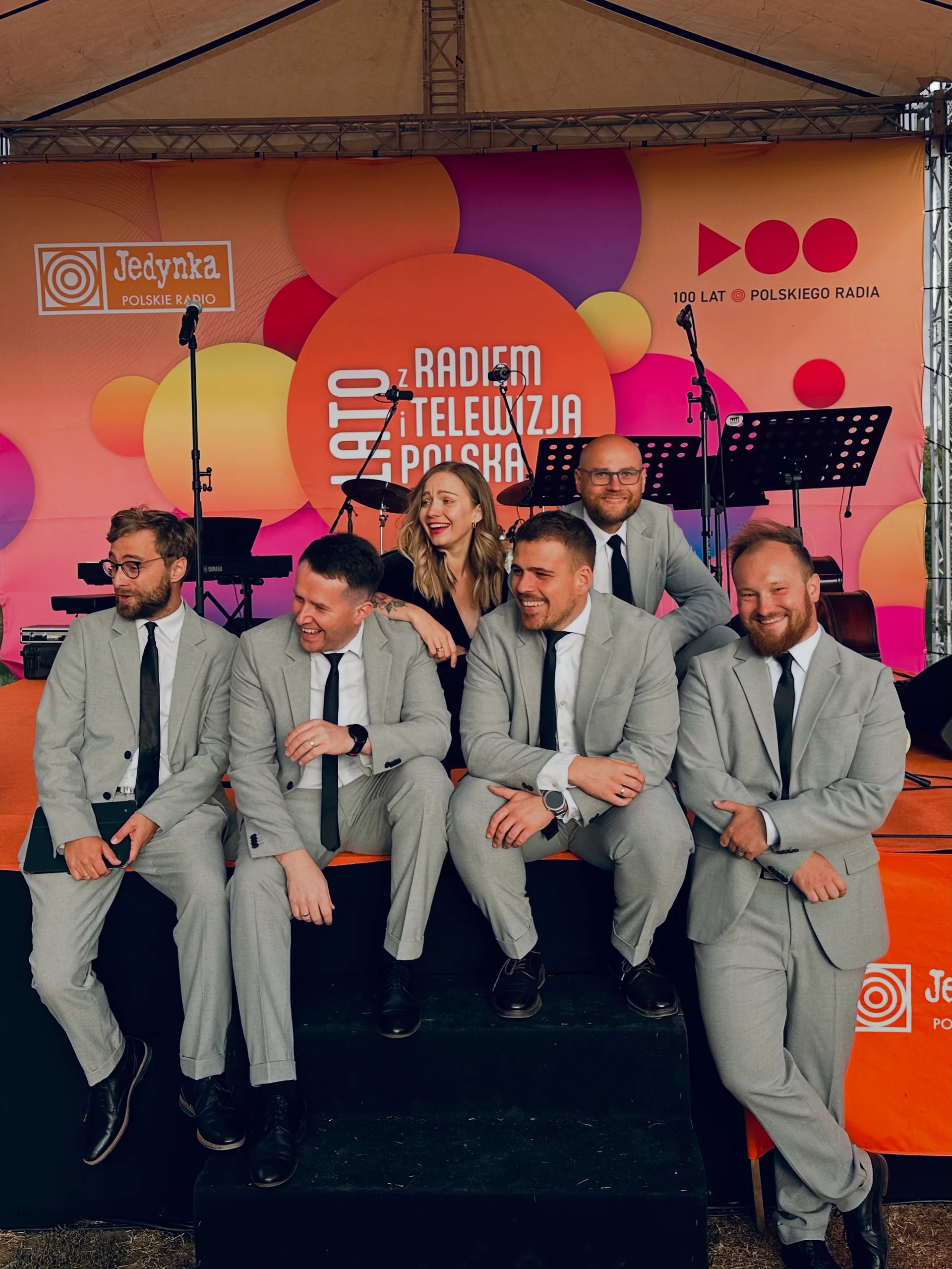 Zespół Lazy Swing Band podczas występu - zdjęcie główne strony